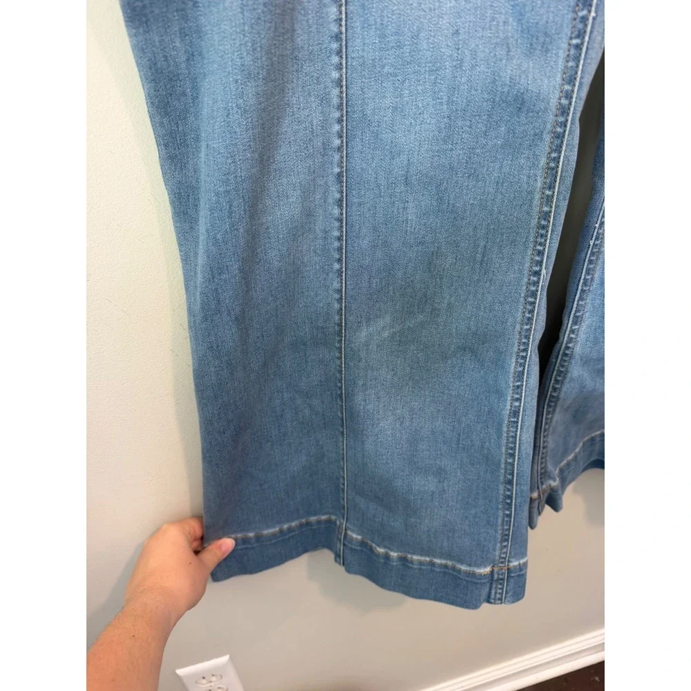 Lane Bryant Signature Fit Flex Magic Waistband Mid-Rise Flare Jeans Blue Size 28